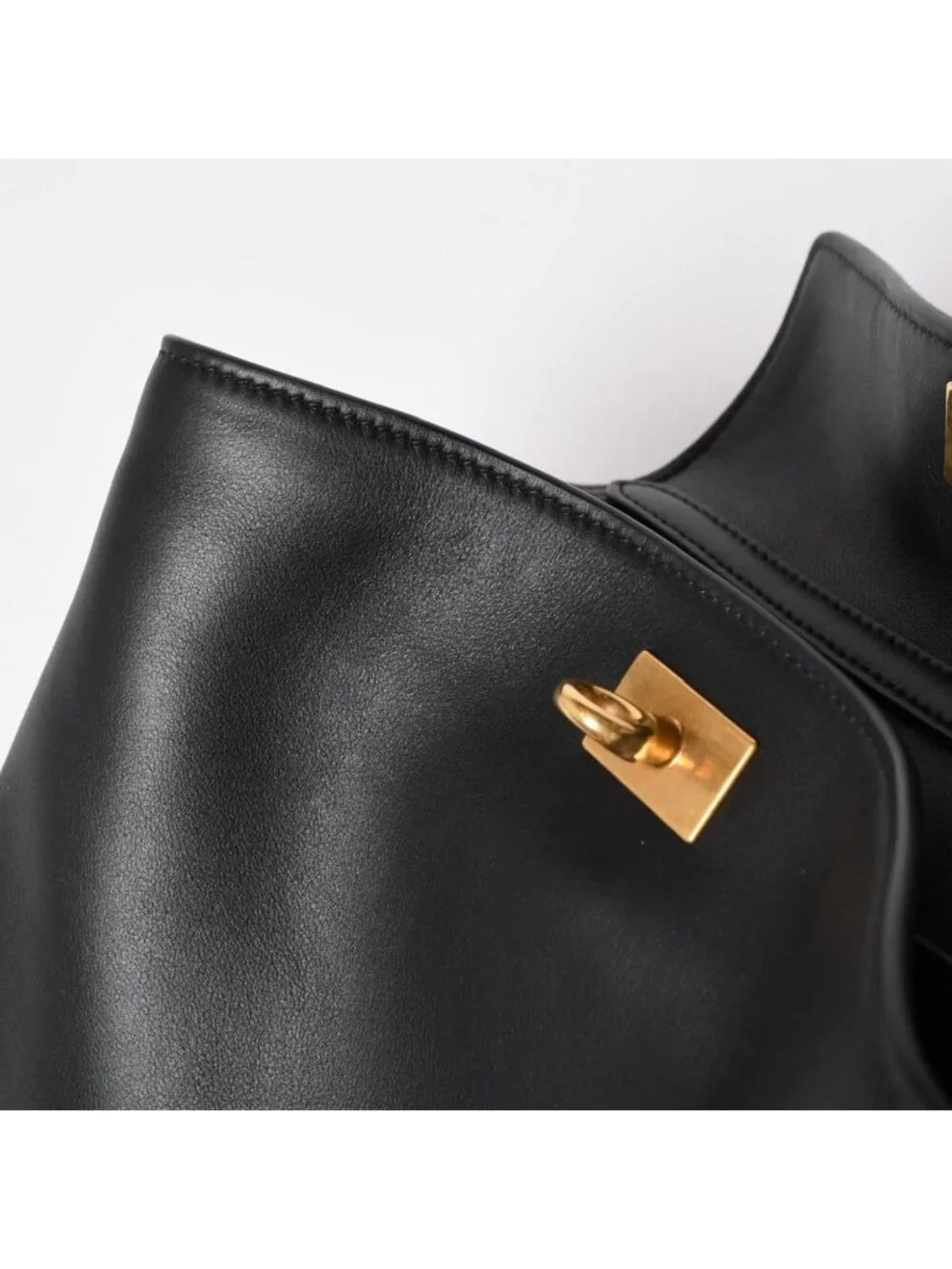 Balenciaga versatile made